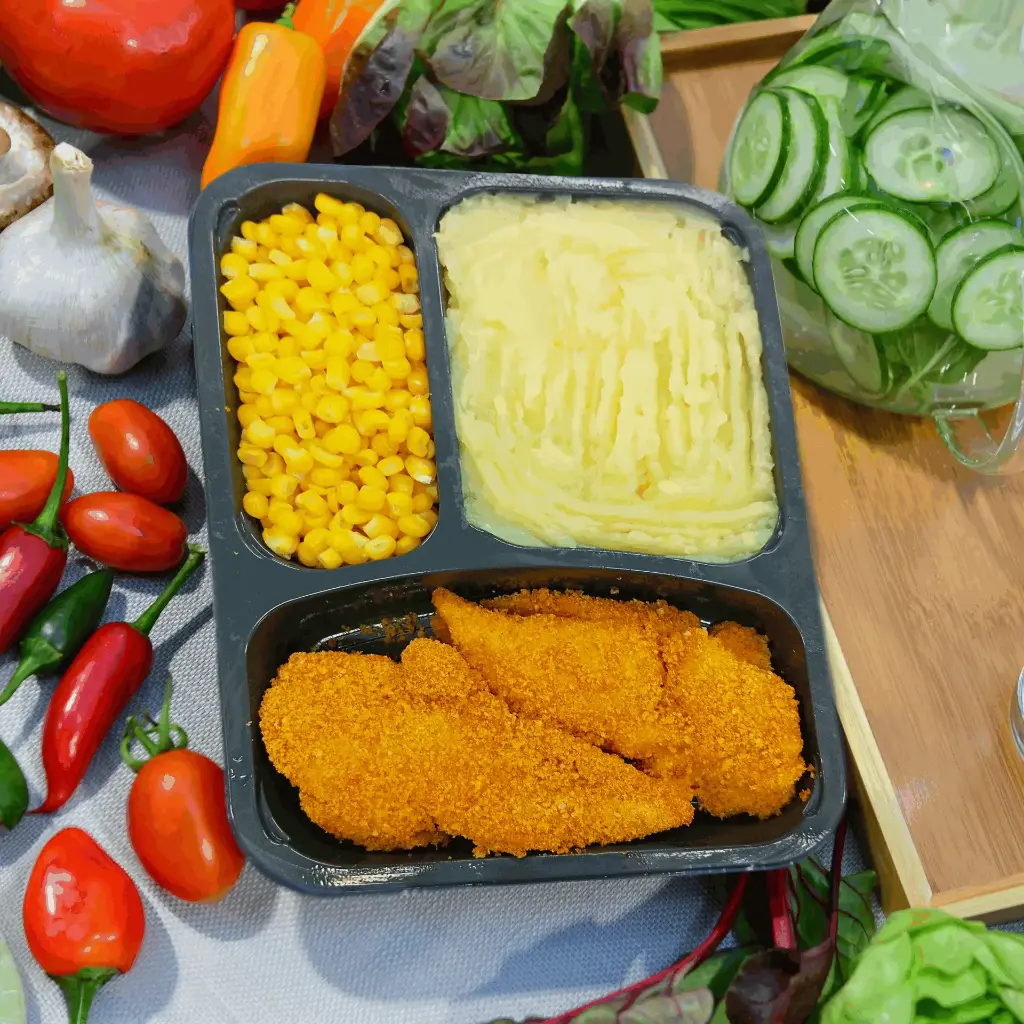 שניצל לצד פירה ותירס