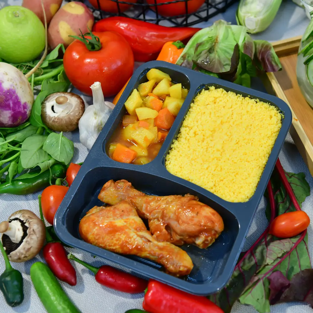 [KK002] שוקיים עוף, קוסקוס ולקט ירקות